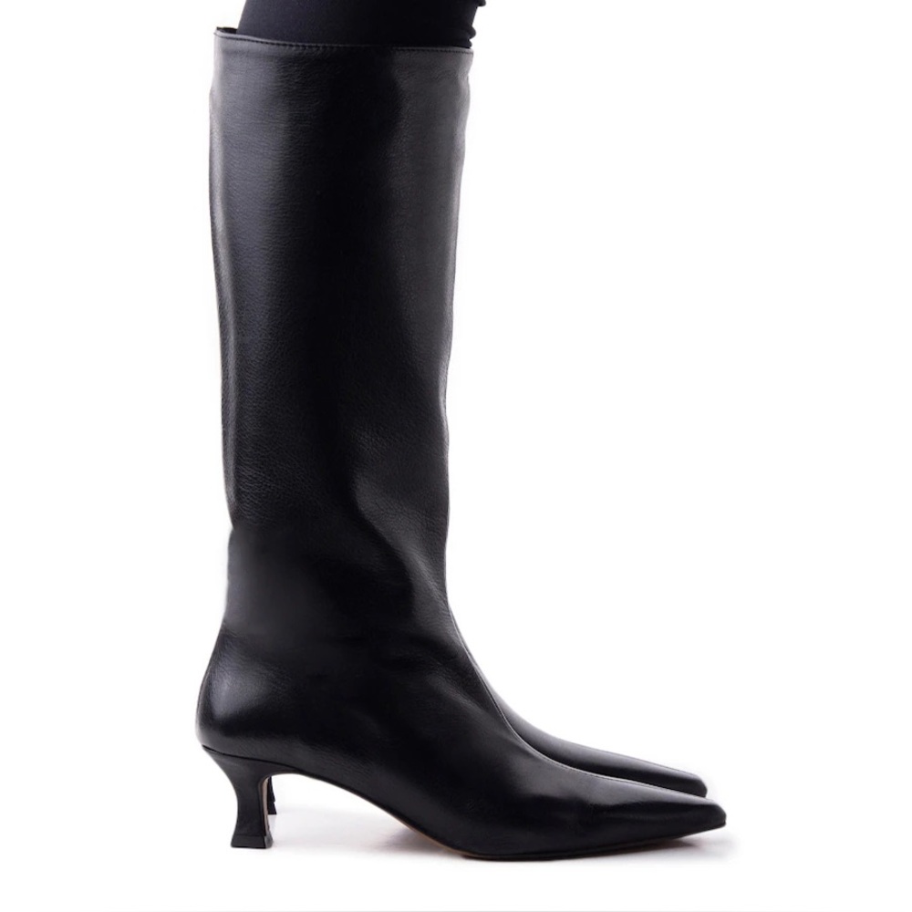 L’Intervalle Knee High black leather boots